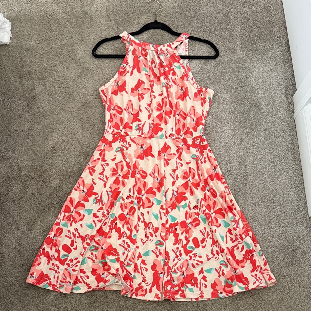 Elegant Floral Maxi Dress in Red and White